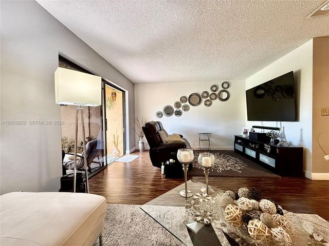 9251 NW 14th Ct 257, Pembroke Pines, FL 33024