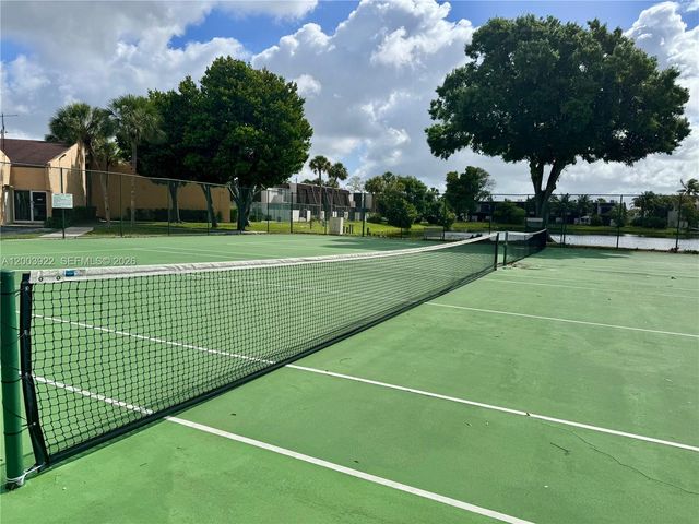 9251 NW 14th Ct 257, Pembroke Pines, FL 33024