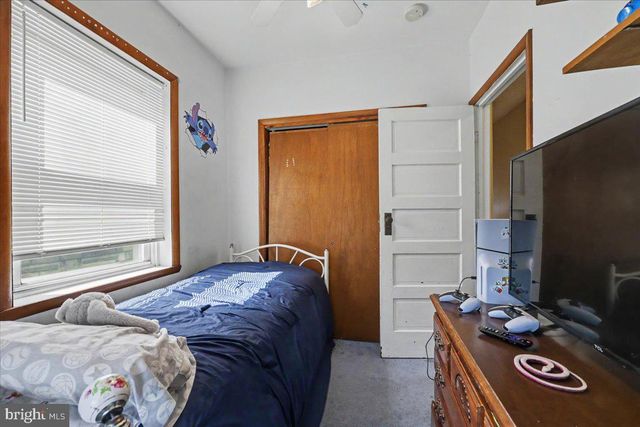 208 W 7TH AVE, Conshohocken, PA 19428