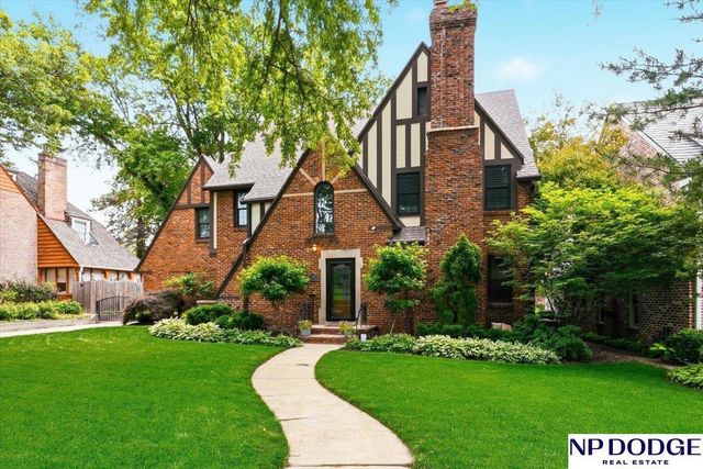 673 N 57 Street, Omaha, NE 68132
