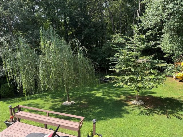 308 Cotswold Lane, King, NC 27021