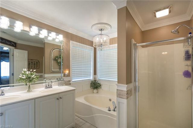 308 Cotswold Lane, King, NC 27021