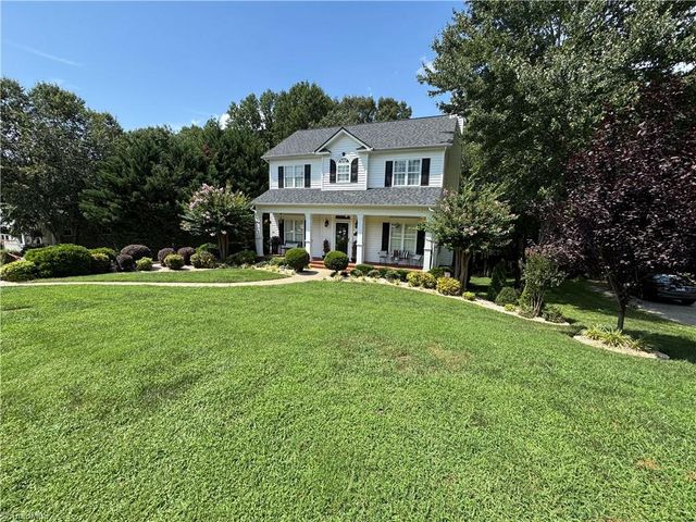 308 Cotswold Lane, King, NC 27021