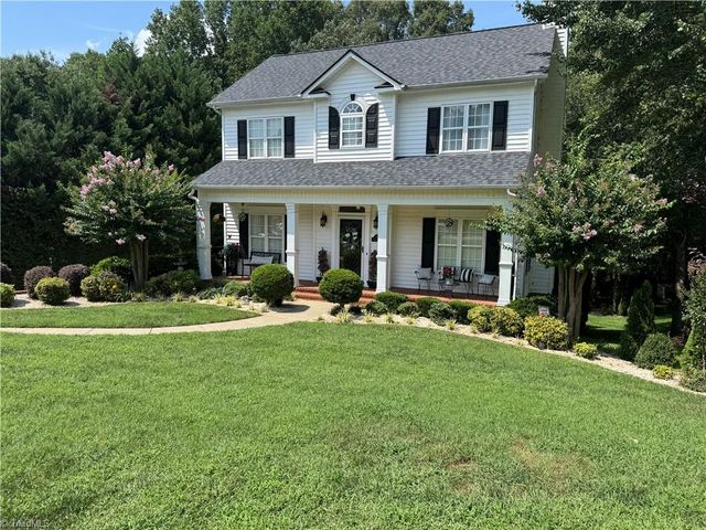308 Cotswold Lane, King, NC 27021