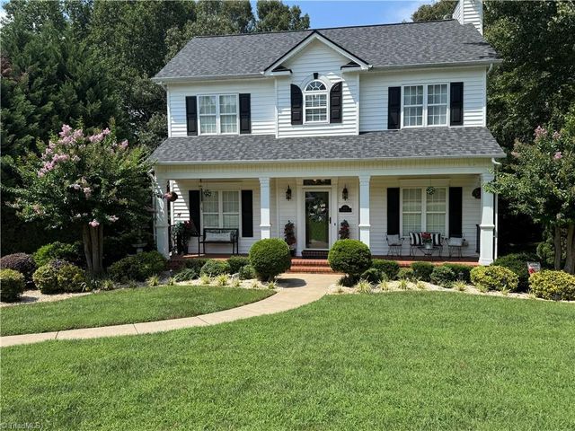 308 Cotswold Lane, King, NC 27021