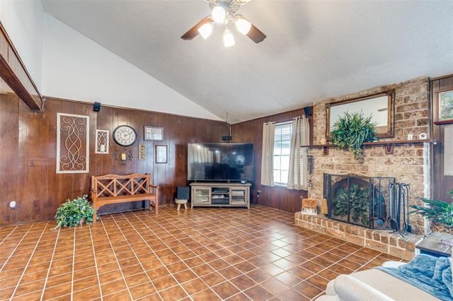 11439 Sageking Drive, Houston, TX 77089