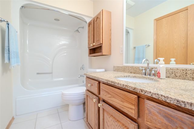 440 Morning Dove Boulevard, Pleasant Hill, IA 50327