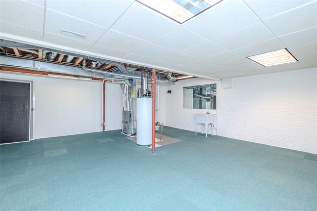 440 Morning Dove Boulevard, Pleasant Hill, IA 50327