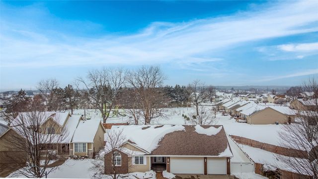 440 Morning Dove Boulevard, Pleasant Hill, IA 50327