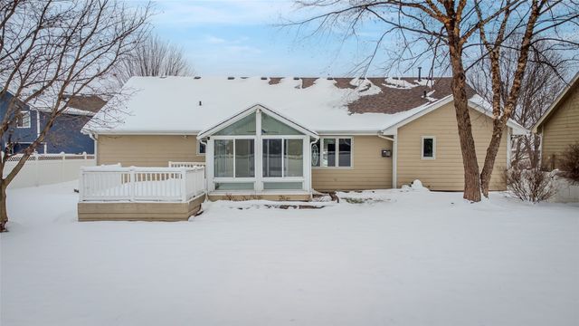 440 Morning Dove Boulevard, Pleasant Hill, IA 50327