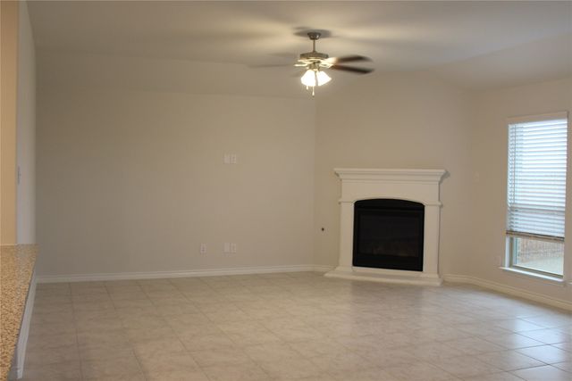 5010 Flanagan Drive, Forney, TX 75126