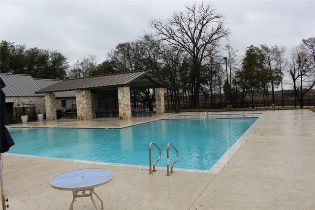 5010 Flanagan Drive, Forney, TX 75126
