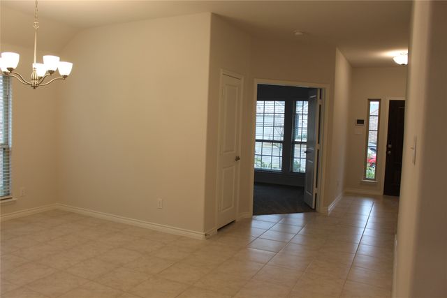 5010 Flanagan Drive, Forney, TX 75126