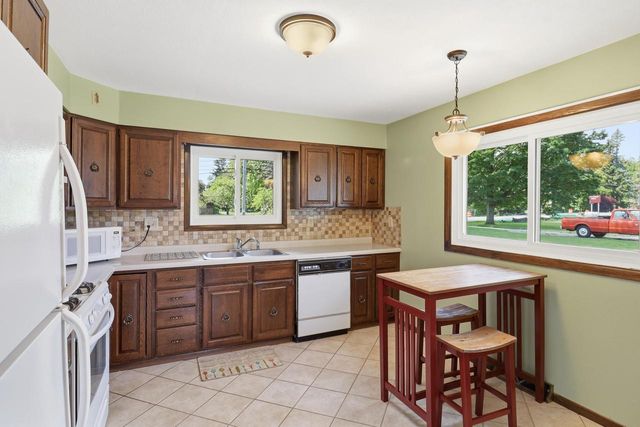 236 4 Mile ROAD, Racine, WI 53402