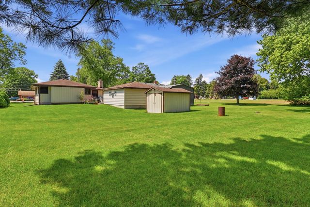 236 4 Mile ROAD, Racine, WI 53402