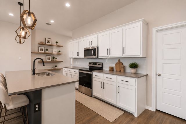 706 Presidio Street, Aubrey, TX 76227