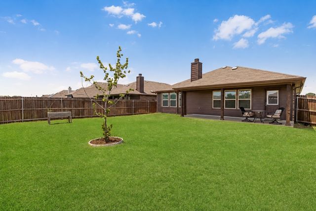 706 Presidio Street, Aubrey, TX 76227