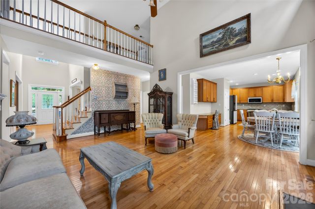 1314 Oak Leaf Lane, Salisbury, NC 28146