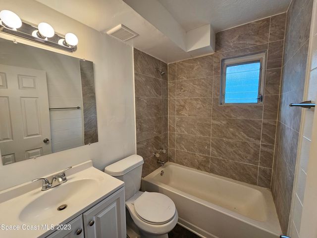 1404 S Deleon Avenue, Titusville, FL 32780