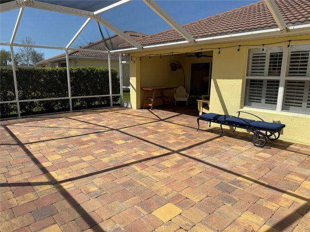 2121 BURGOS DRIVE, Sarasota, FL 34238