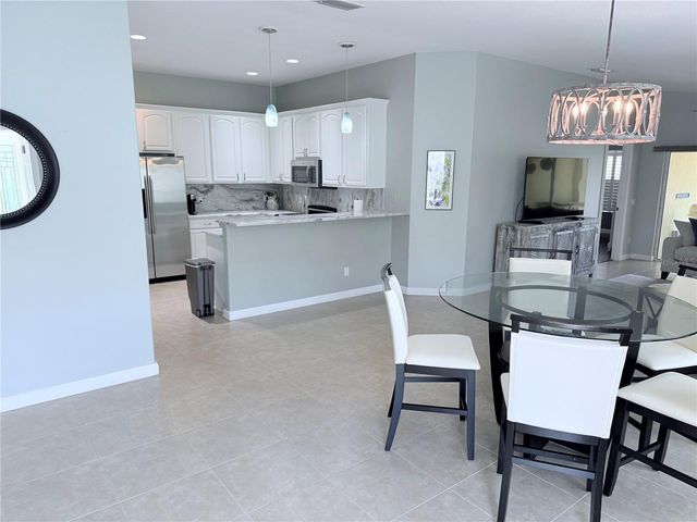 2121 BURGOS DRIVE, Sarasota, FL 34238