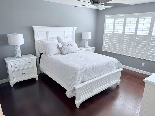 2121 BURGOS DRIVE, Sarasota, FL 34238