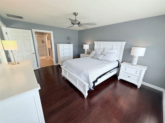 2121 BURGOS DRIVE, Sarasota, FL 34238