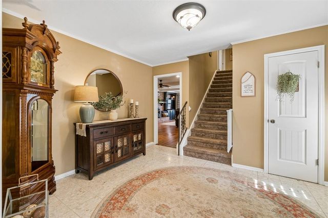 5905 S Burnham Place, Oklahoma City, OK 73132