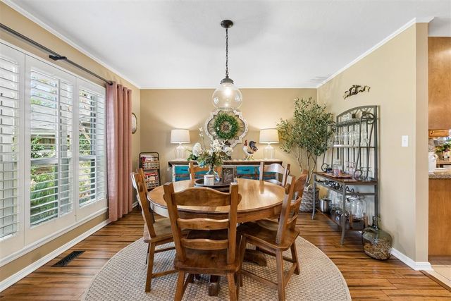 5905 S Burnham Place, Oklahoma City, OK 73132