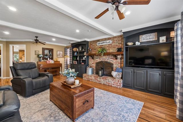 5905 S Burnham Place, Oklahoma City, OK 73132