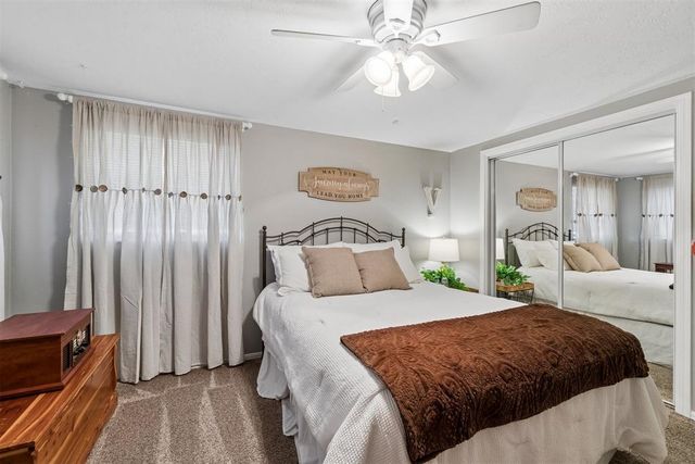 5905 S Burnham Place, Oklahoma City, OK 73132