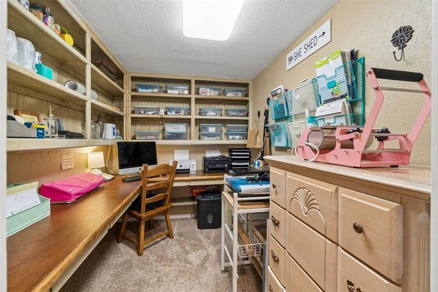 5905 S Burnham Place, Oklahoma City, OK 73132