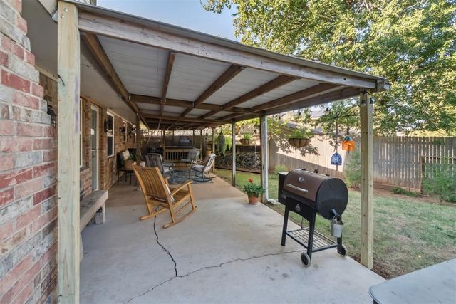 5905 S Burnham Place, Oklahoma City, OK 73132