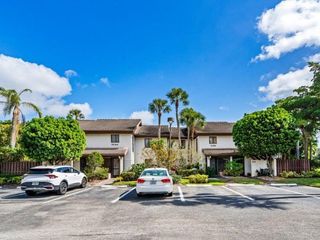 5270 Fountains Dr 102, Lake Worth, FL 33467