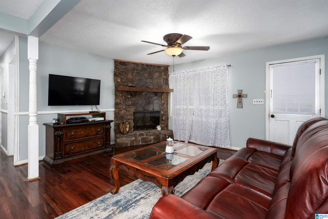 500 2ND TERRACE, Pleasant Grove, AL 35127
