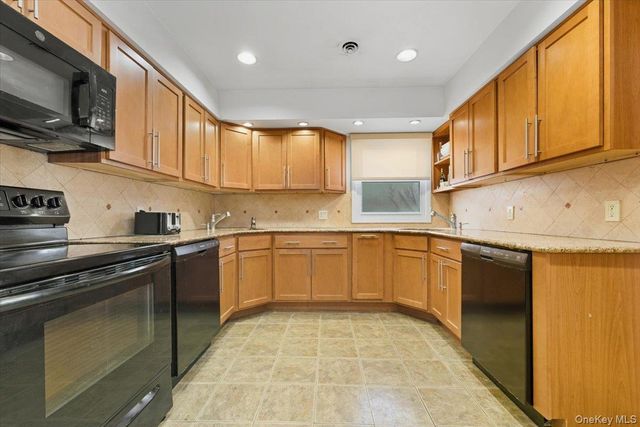 504 Cedarwood Drive, Cedarhurst, NY 11516