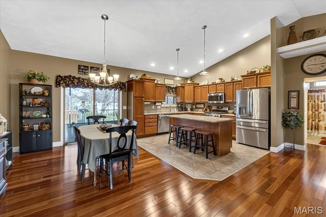 2108 Tuscany Ridge Court, Maryville, IL 62062