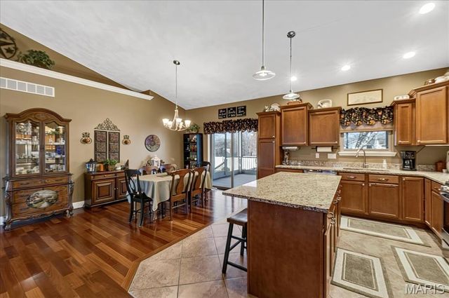 2108 Tuscany Ridge Court, Maryville, IL 62062