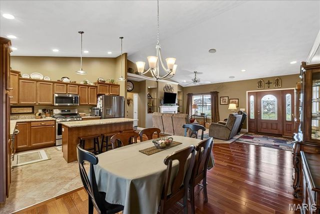 2108 Tuscany Ridge Court, Maryville, IL 62062