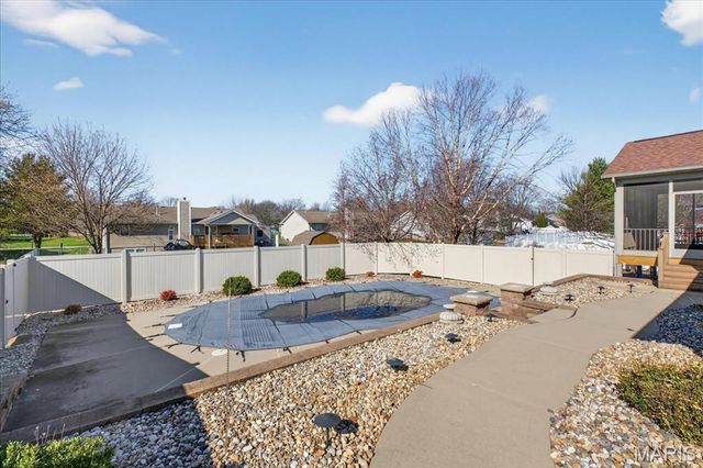 2108 Tuscany Ridge Court, Maryville, IL 62062