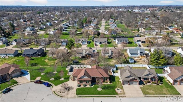 2108 Tuscany Ridge Court, Maryville, IL 62062