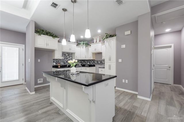 3001 Guadalupe Avenue, Mcallen, TX 78504