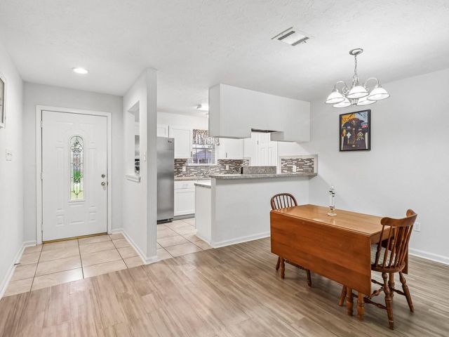 5110 Geneva Drive, Friendswood, TX 77546