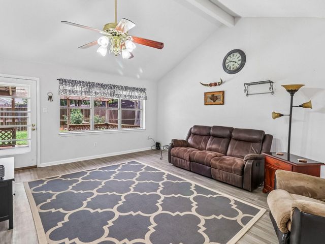 5110 Geneva Drive, Friendswood, TX 77546