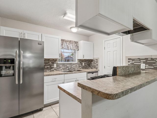 5110 Geneva Drive, Friendswood, TX 77546