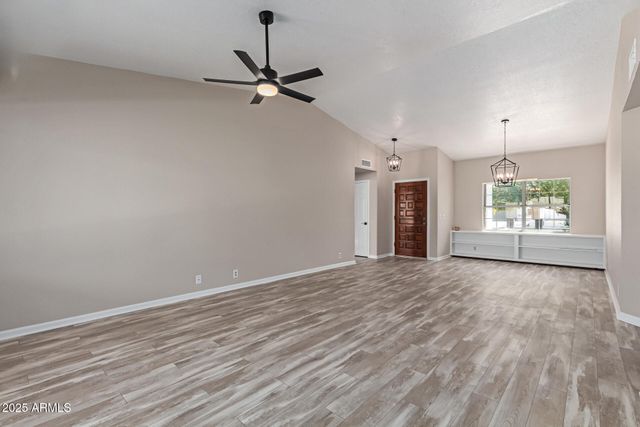 7214 W COLUMBINE Drive, Peoria, AZ 85381