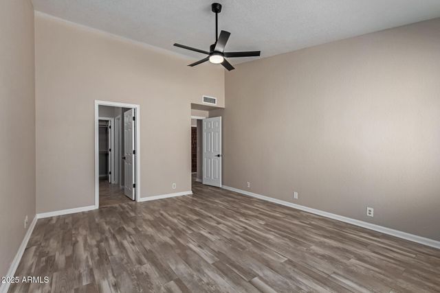 7214 W COLUMBINE Drive, Peoria, AZ 85381