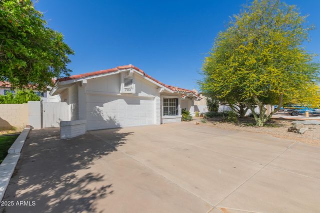 7214 W COLUMBINE Drive, Peoria, AZ 85381