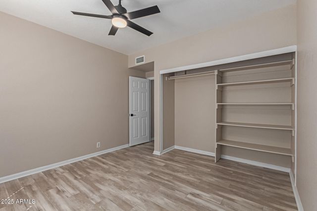 7214 W COLUMBINE Drive, Peoria, AZ 85381