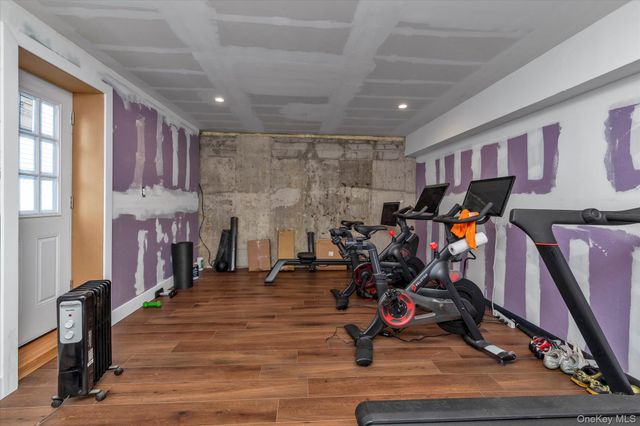 3894 Sands Lane, Seaford, NY 11783